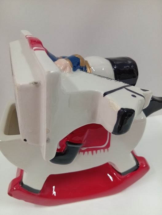 Bomboneira em porcelana