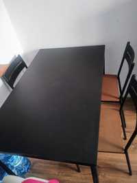 Stół z krzesłami 4