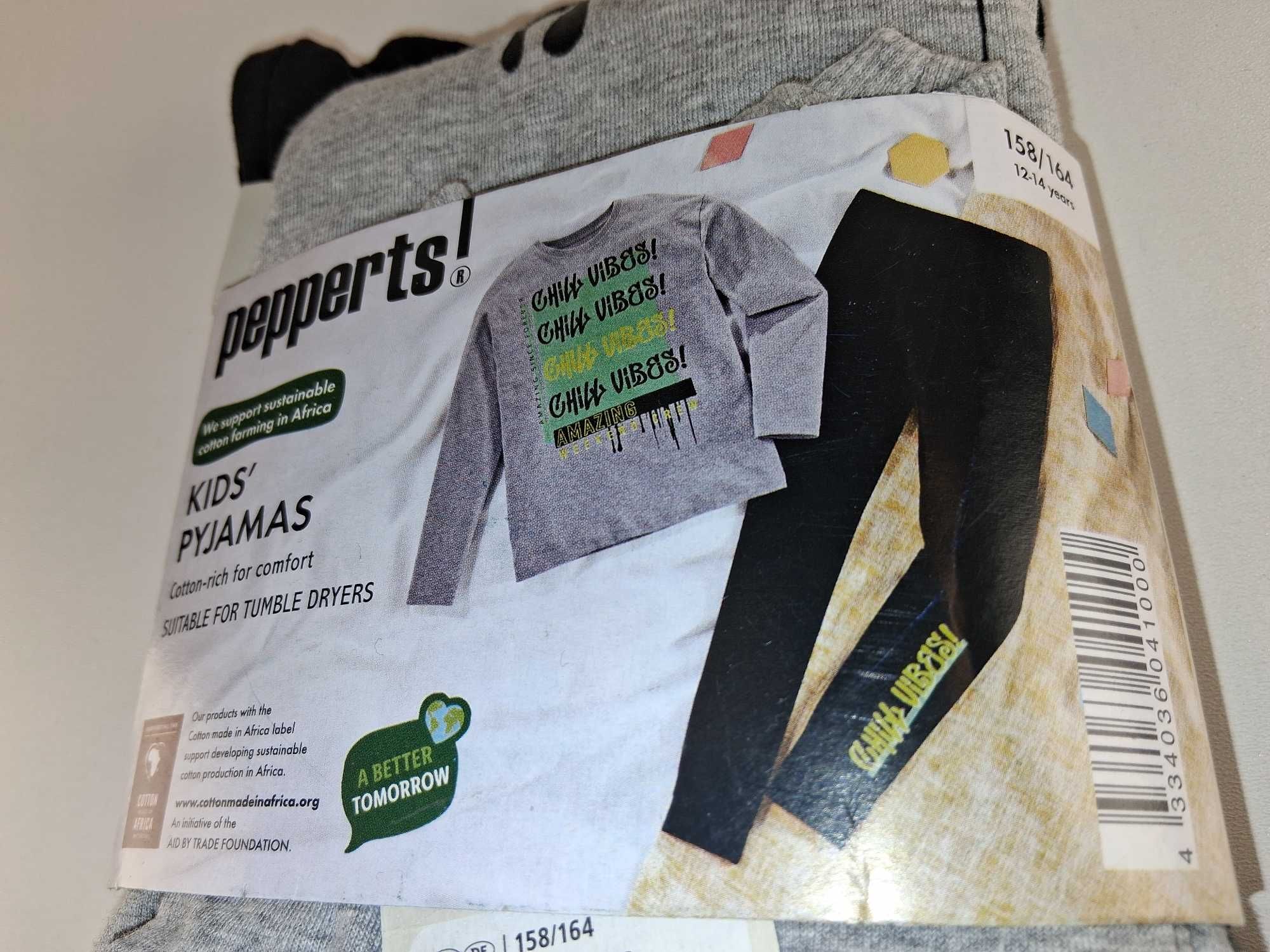 A034 Pepperts Piżama Chłopięca Komfortowa "Chill Vibes!" 158/164