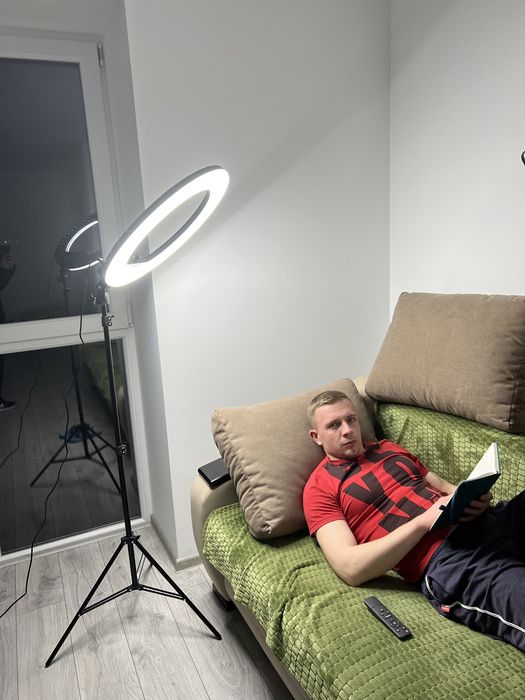 Кільцева світлодіодна лампа RL-18. 45см діаметром, 55 вт потужнісь