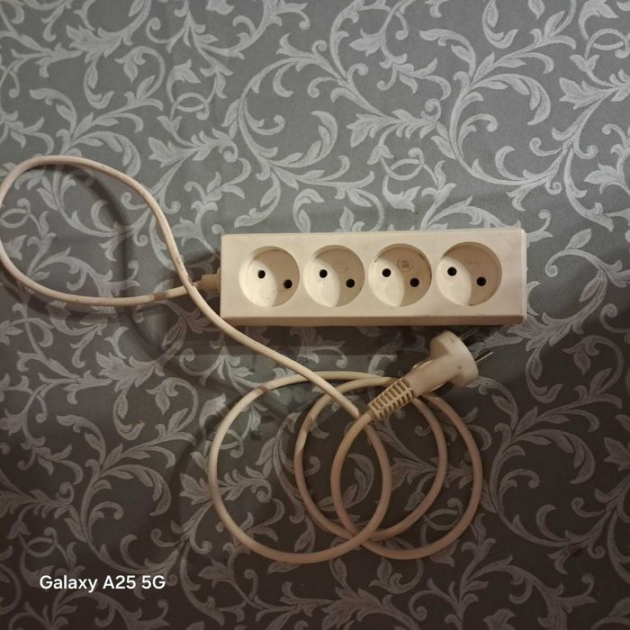 Przedłużacz 4-gniazdowy