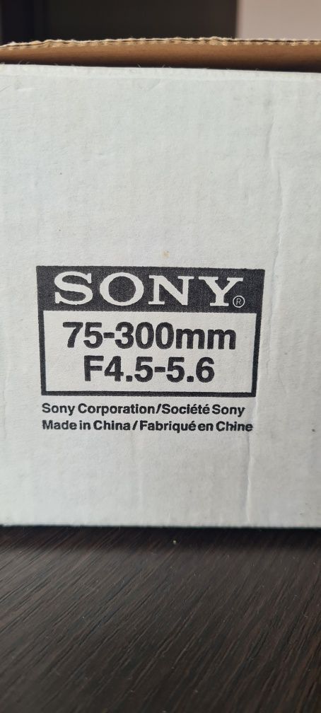 Sony teleobiektyw 75-300 mm F4.5-5.6