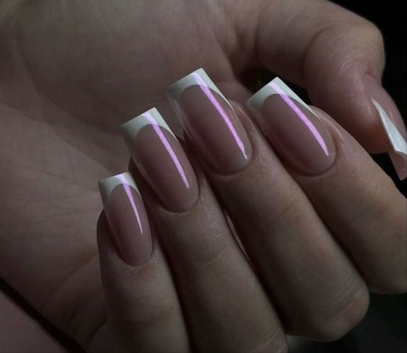 Манікюр,корекція,нарощування нігтів.