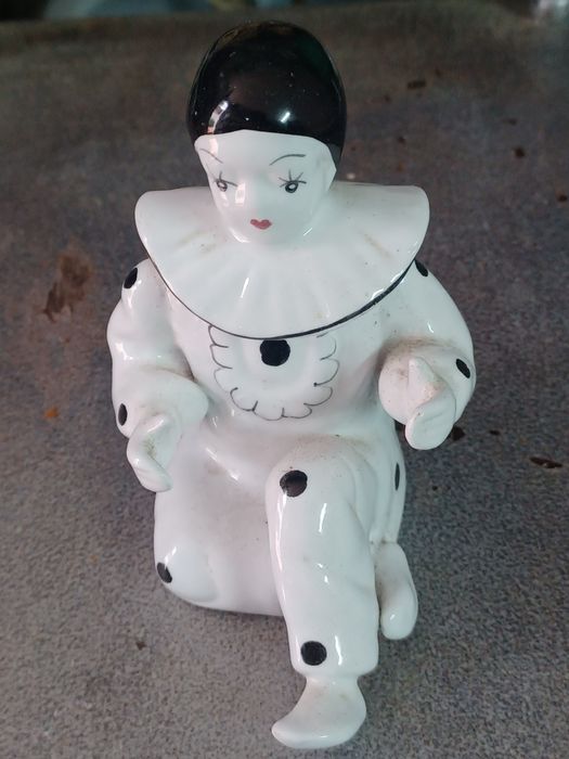 Pierrot pequeno loiça