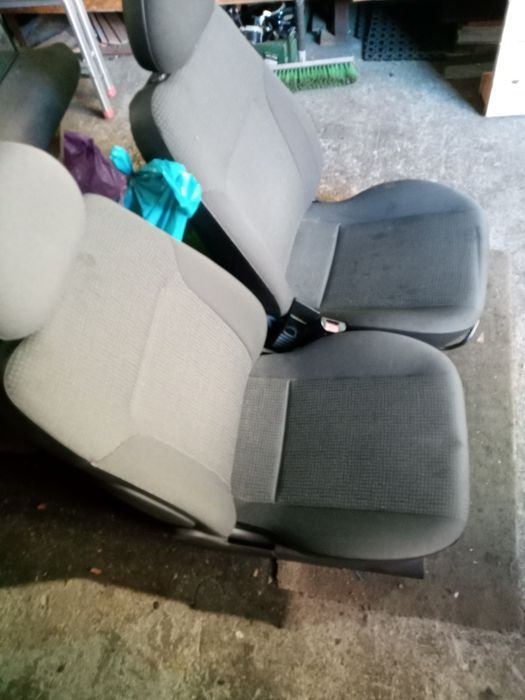 Fotele opel corsa c 4 drzwi