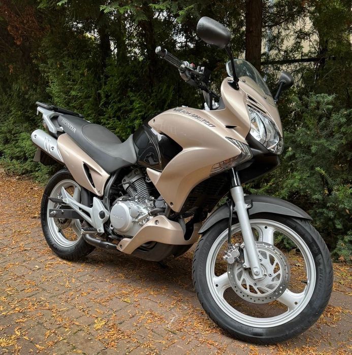 Honda Varadero 125 XL lift wtrysk transport