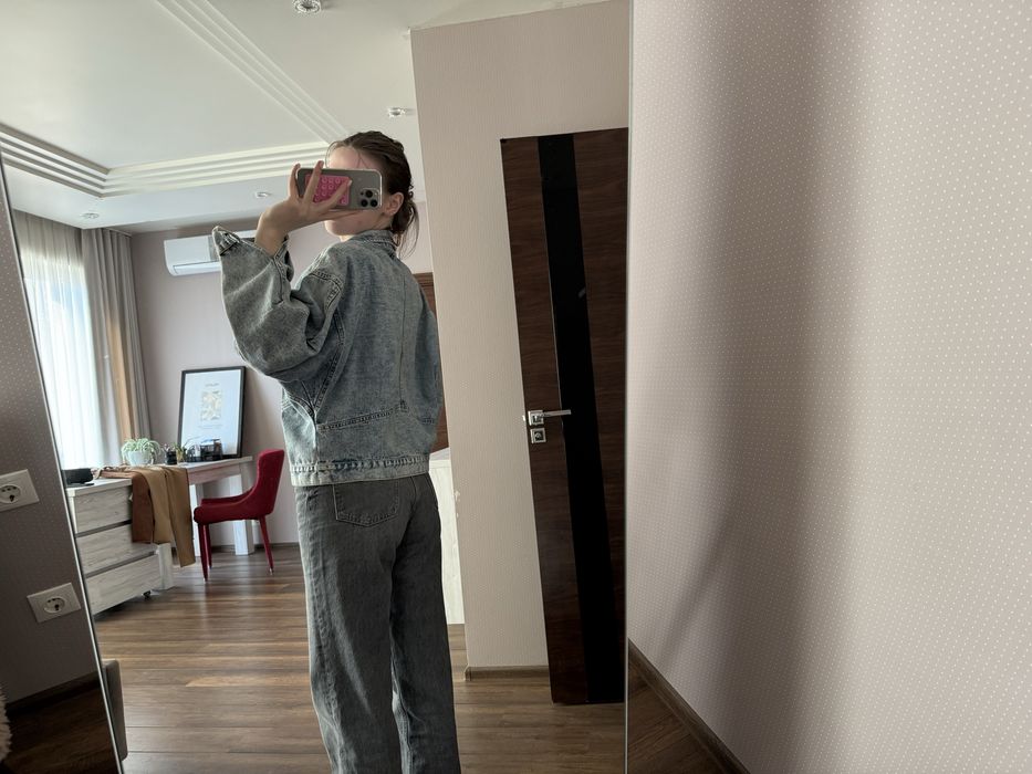 Джинсова куртка. Нова.