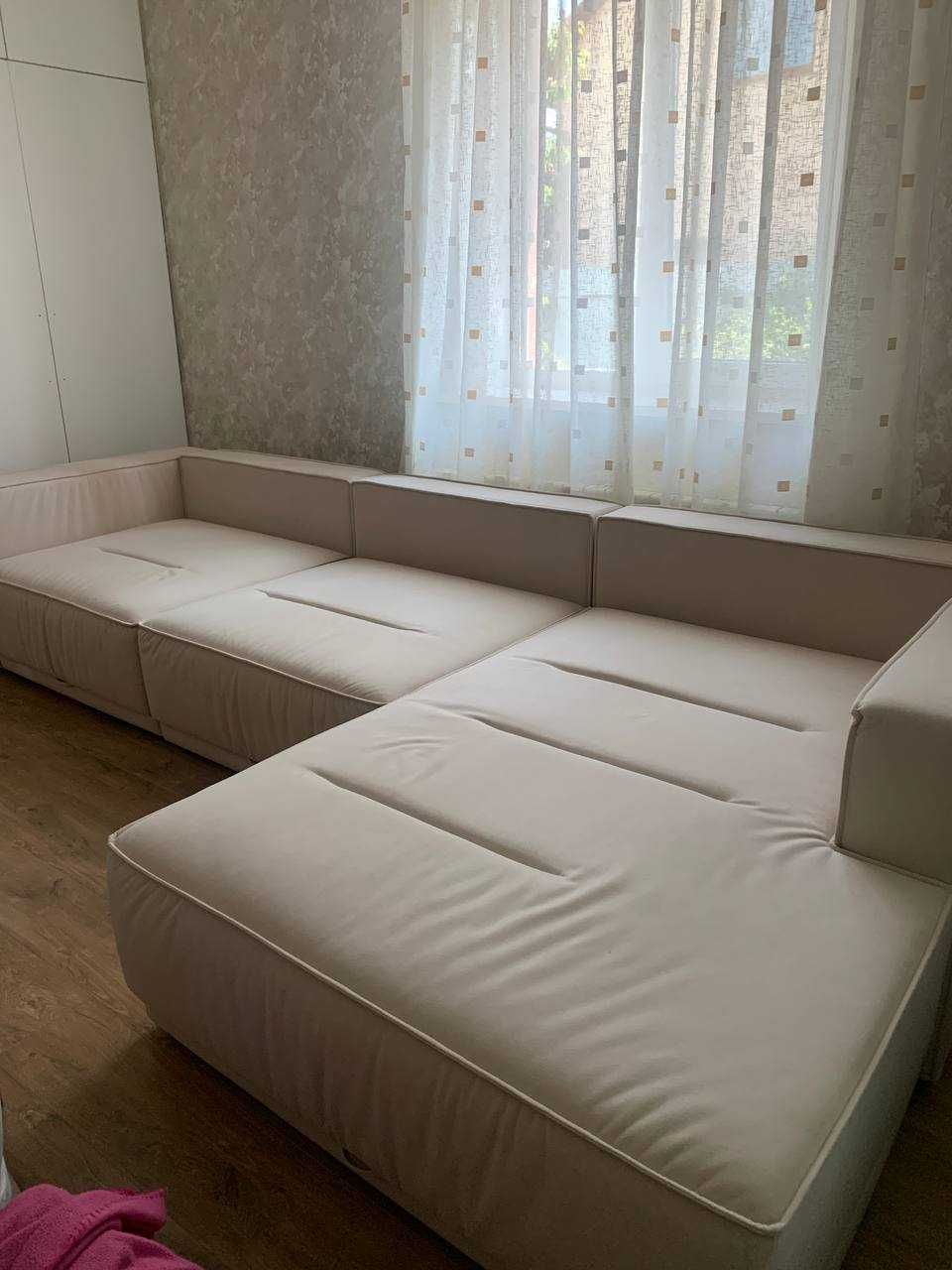 мякі меблі  для вітальні
