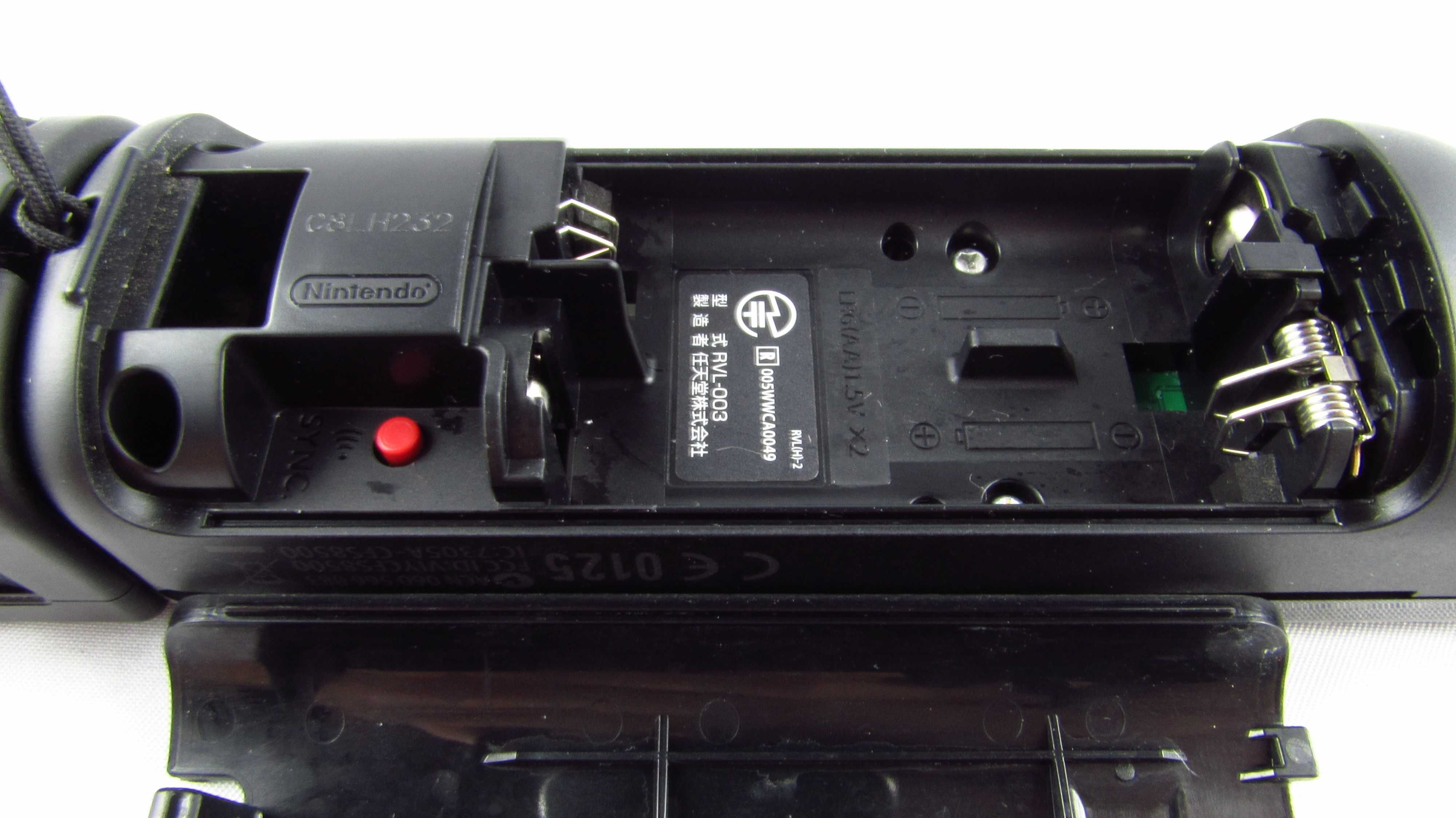NINTENDO - Oryginalny Wii Remote Pilot + Motion Plus Czarne 1