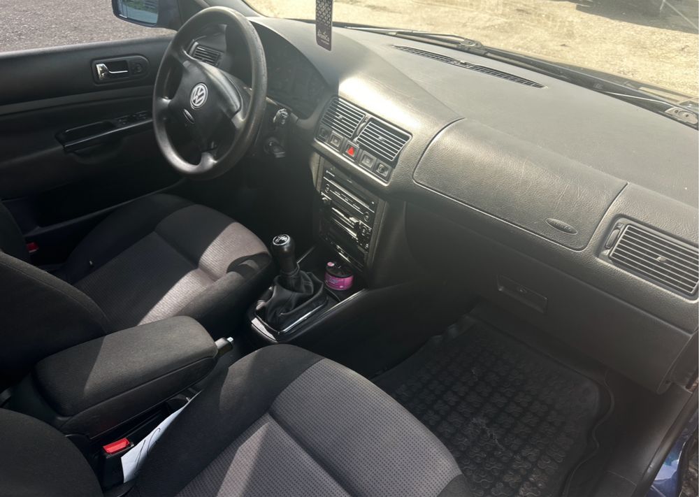 Volkswagen Golf 1.6 mpi гольф 4