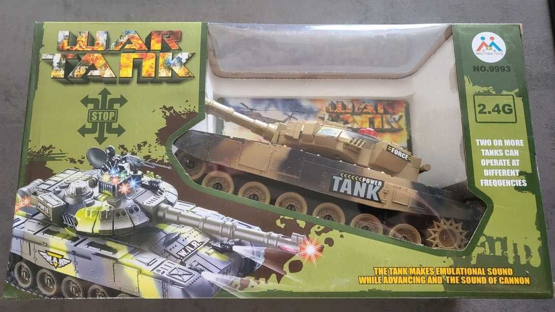 Zdalnie sterowany czołg R/C 2,4 GHz Zielony War Tank