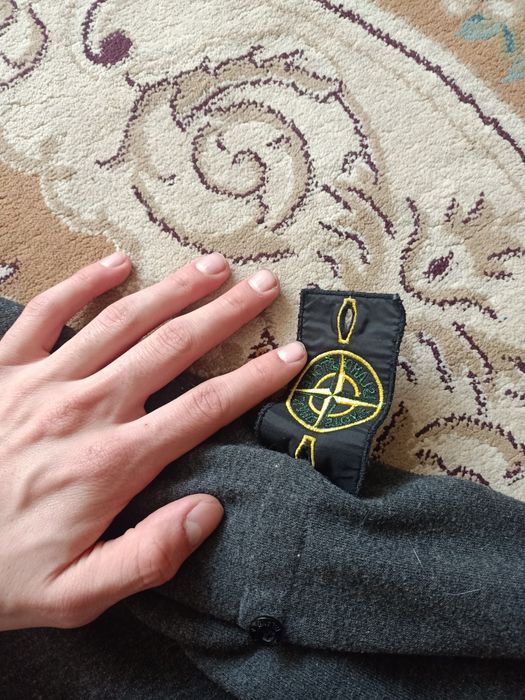 Продам кофту stone island