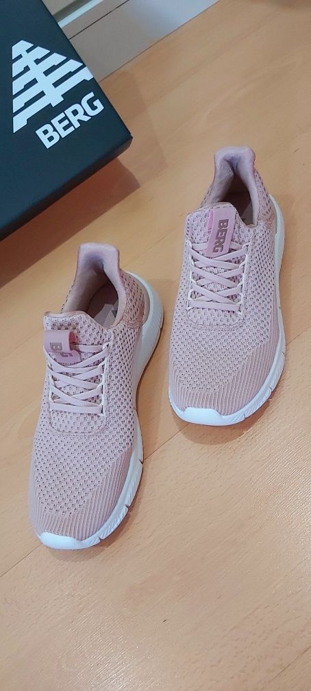 Tenis Rosa "Berg"