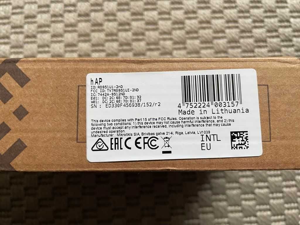 MikroTik hAP RB951Ui-2nD, router WiFi 2,4GHz