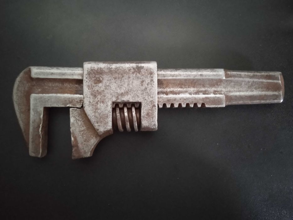 Ключ разводной старинный антикварный с клеймами