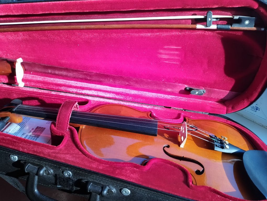 Скрипка фірмова з чохлом