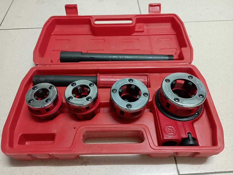 Conjunto de abre roscas - Ratchet die Stock