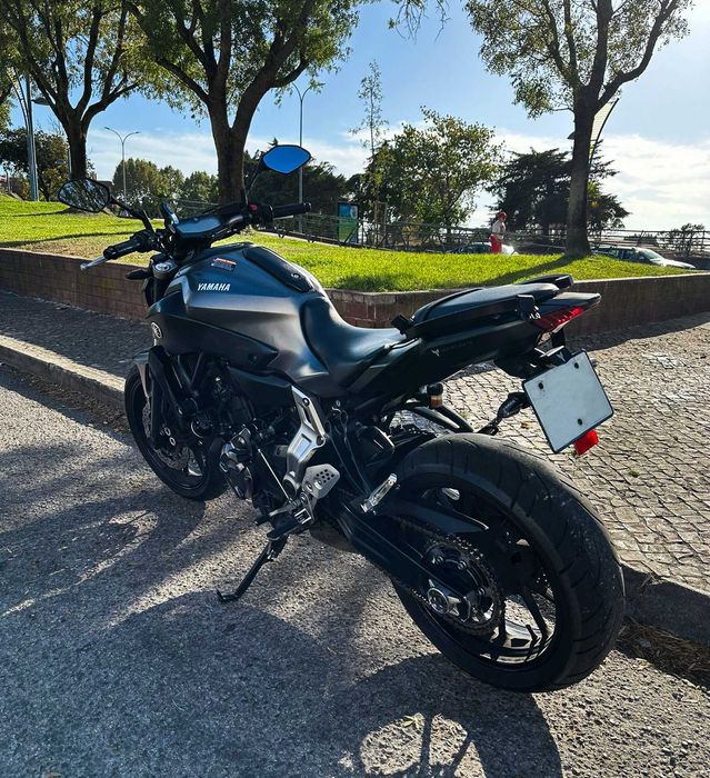 Yamaha MT 07 55kw Akrapovic + escape Original + Extras