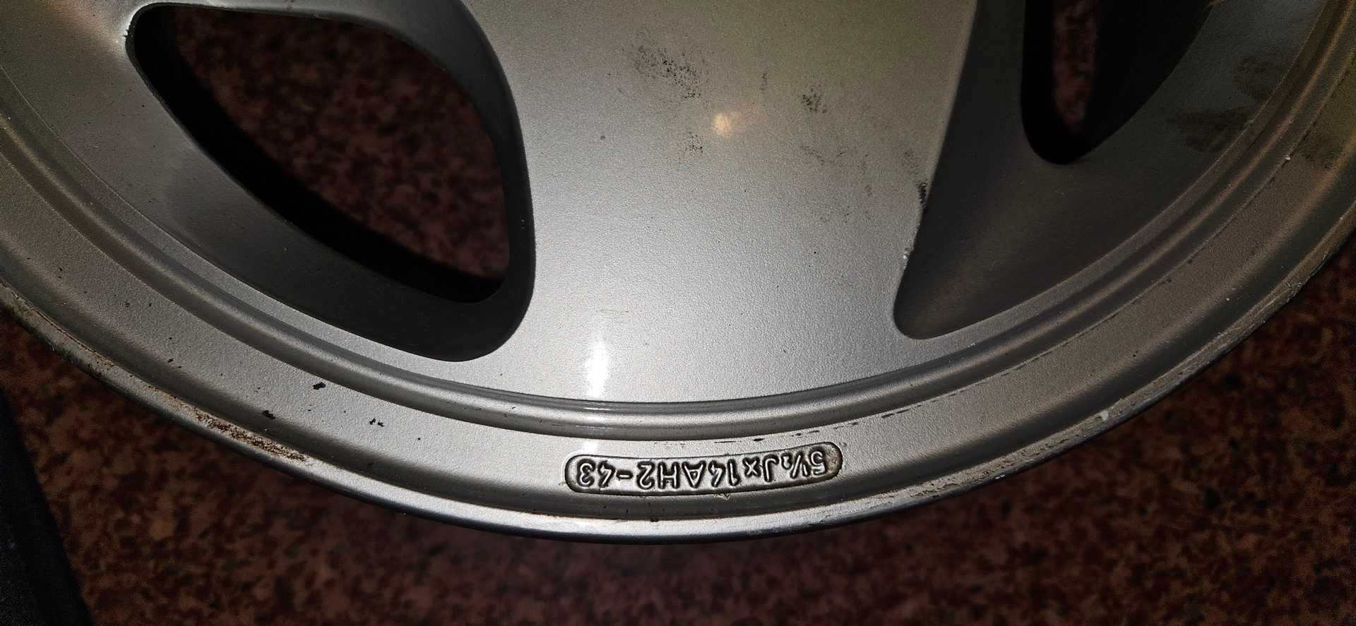 Felgi aluminiowe Fiat 14 Cali 5,5Jx14AH2-43 Uno Turbo Punto Seicento