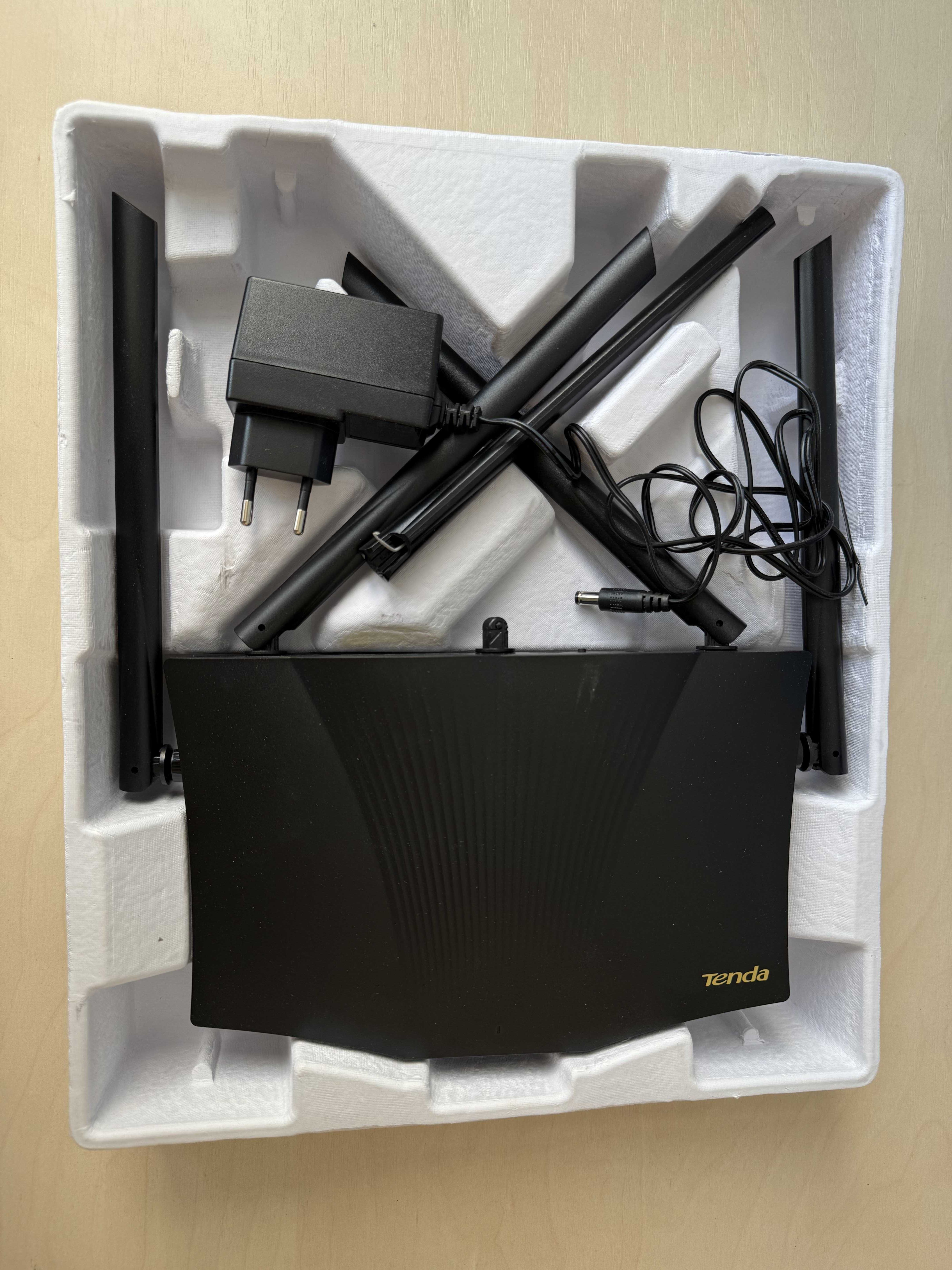 Tenda RX12 Pro — Роутер 802.11ax 2.4 ГГц/5 ГГц 2400 Мбіт/с