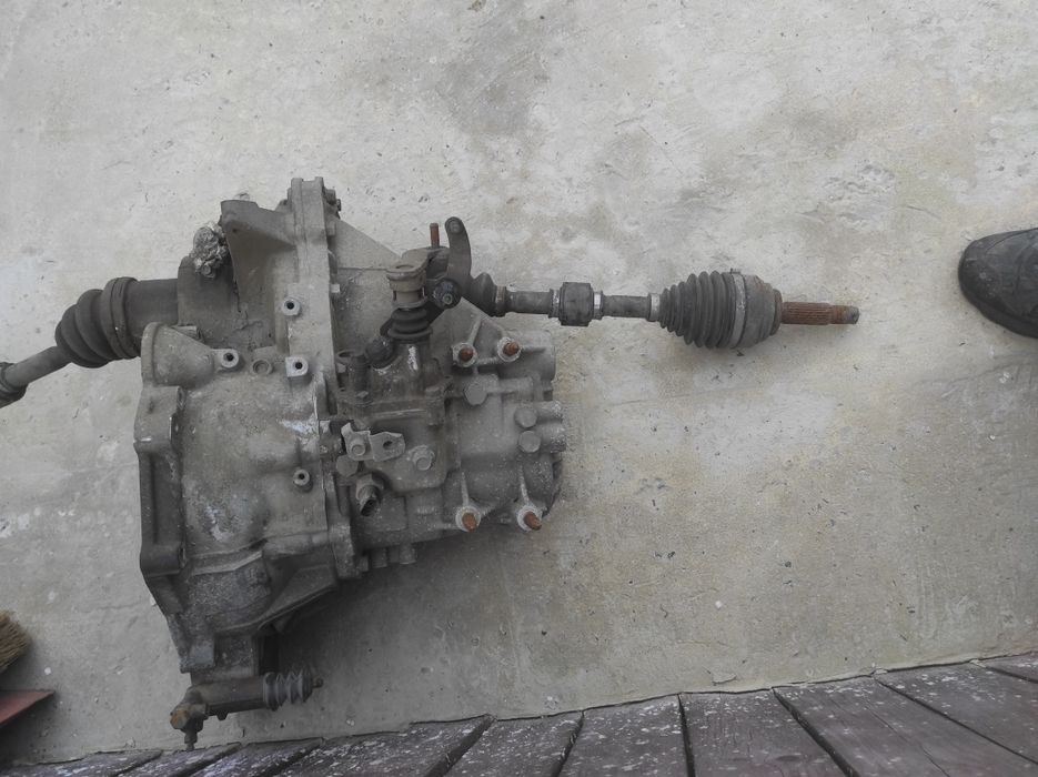 Мотор, двигатель 4G13,КПП,привода,головка,датчики mitsubishi colt 5пок