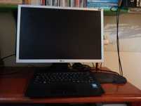 Laptop Toshiba z ładowarką