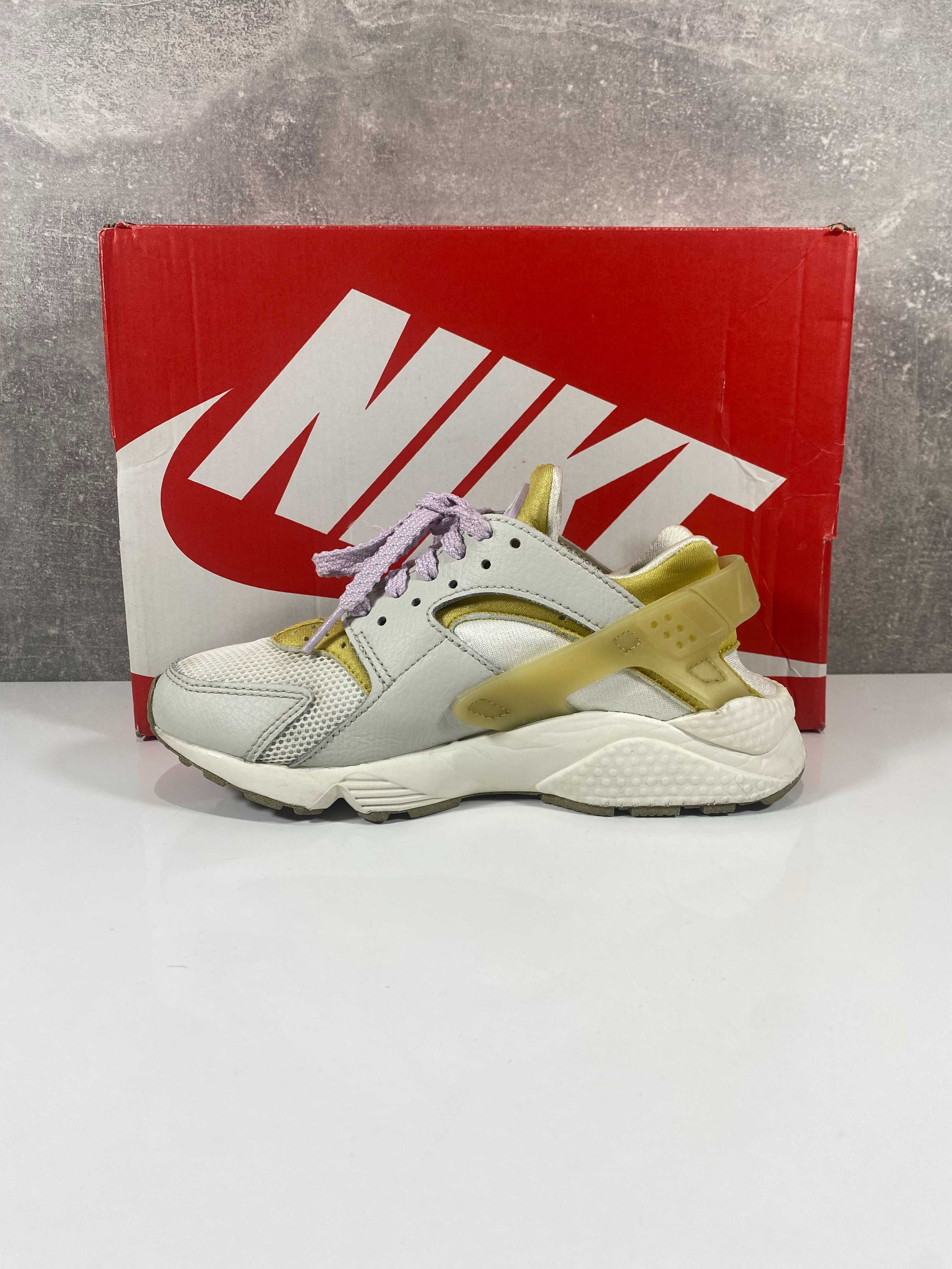 Sneakresy Nike Air Huarache białe rozmiar 36