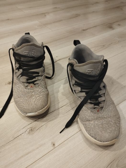 Buty Jordan do koszykówki 42,5