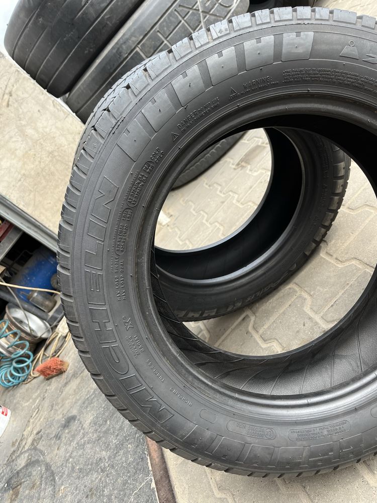 Opony Michelin Agilis 51 215/60R16C ( 2 szt )