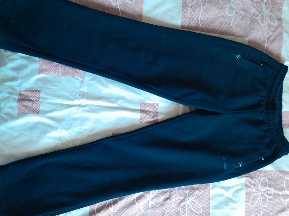 Продаю теплий чоловічий костюм