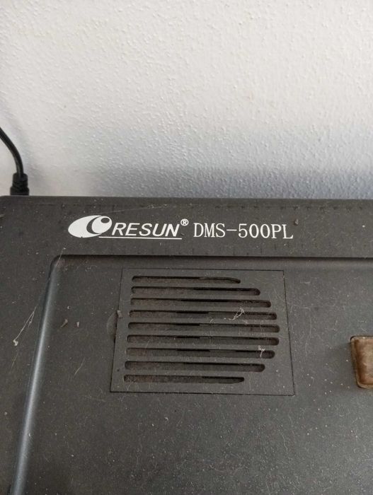 aquários de água doce e salgada de diferentes tamanhos