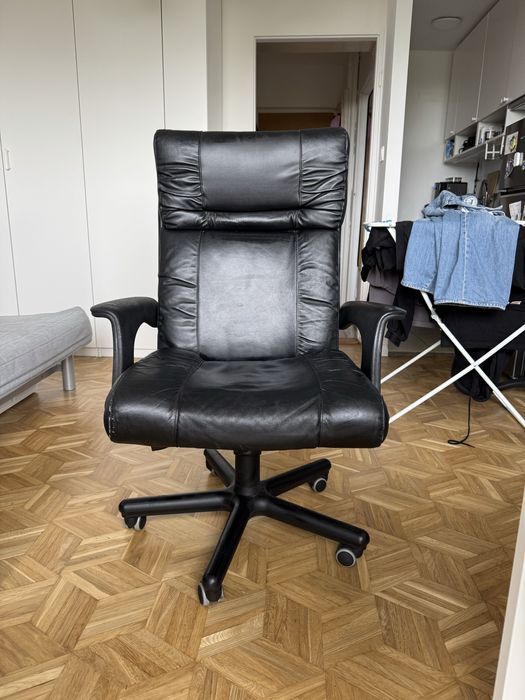 Skórzany fotel do biurka