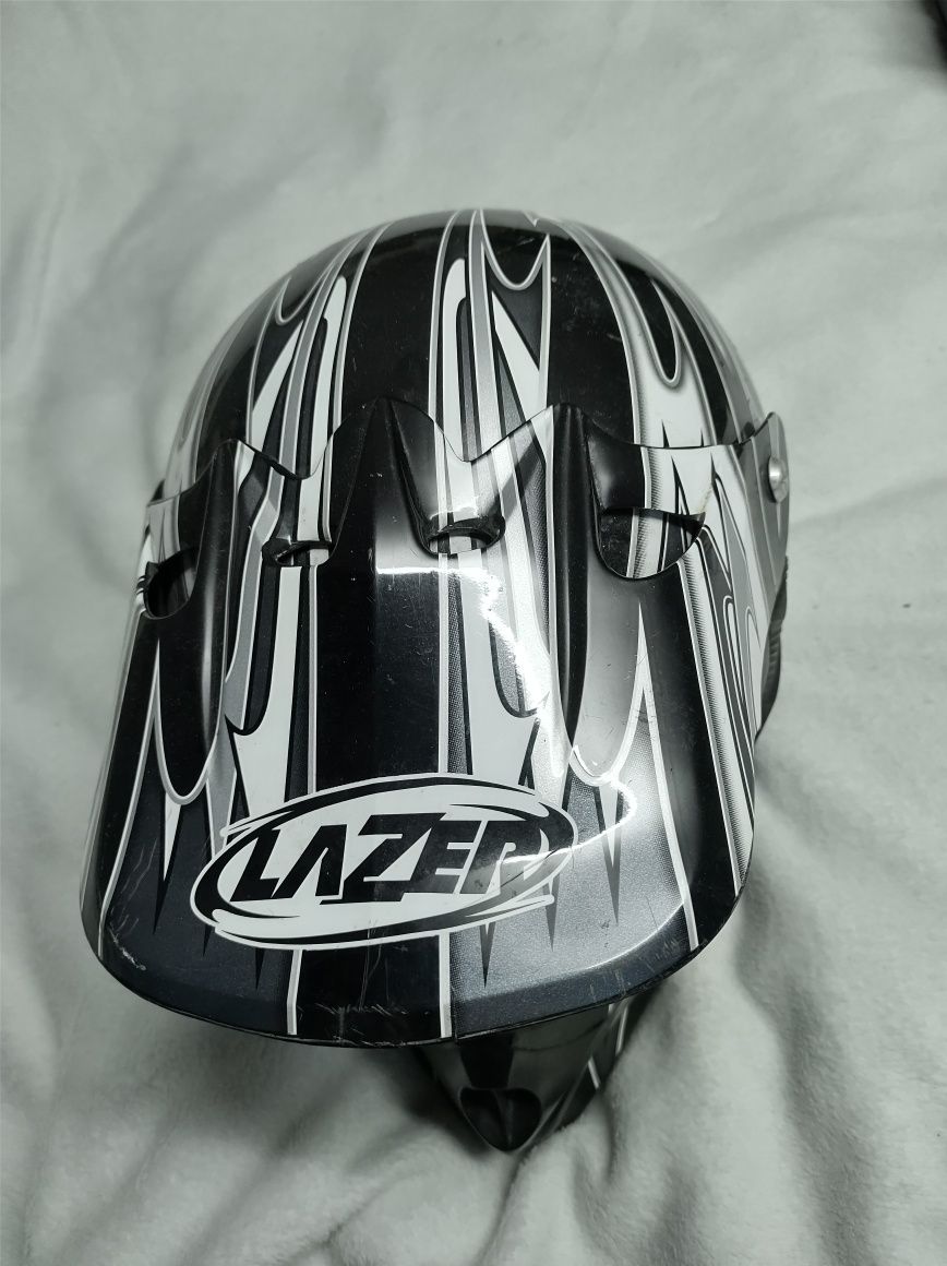 Kask motocyklowy na crossa  LAZER