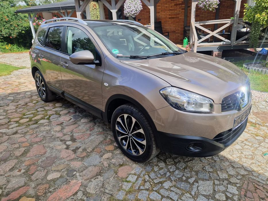 Nissan Qashqai+2 Nissan Qashqai+2 2.0 dci 4x4 7 os. serwisowany bezwypadkowy 2 kluczyki