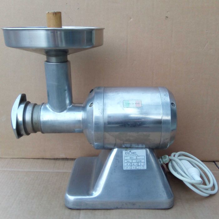 Мясорубка Everest TCE 12, 380В, б/у