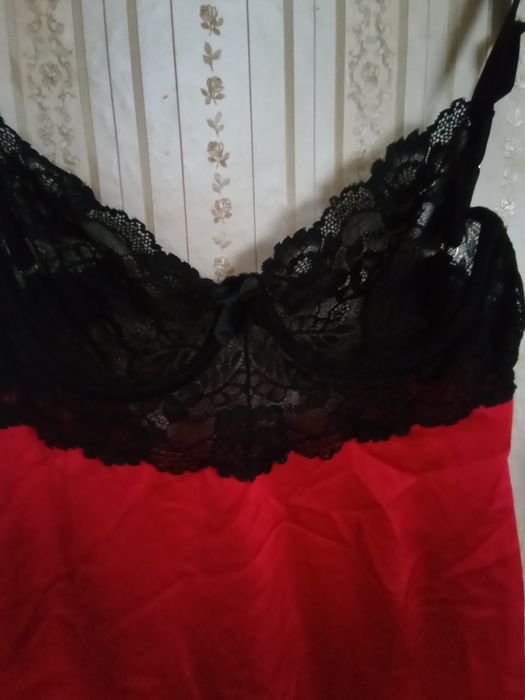 Пеньюар жіночий з мереживом