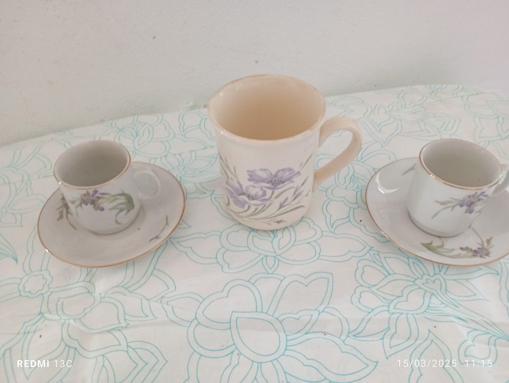 Conjunto de duas chávenas de café e caneca Biltons made on England