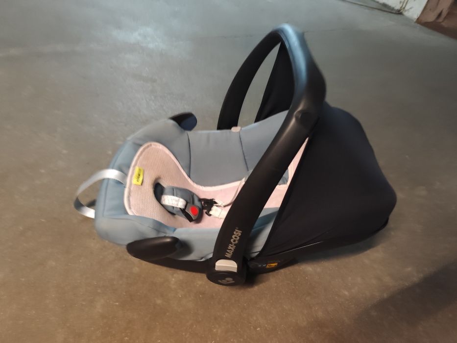 Ovo Maxicosi Rock + Capa AirMove + Adaptadores carrinho