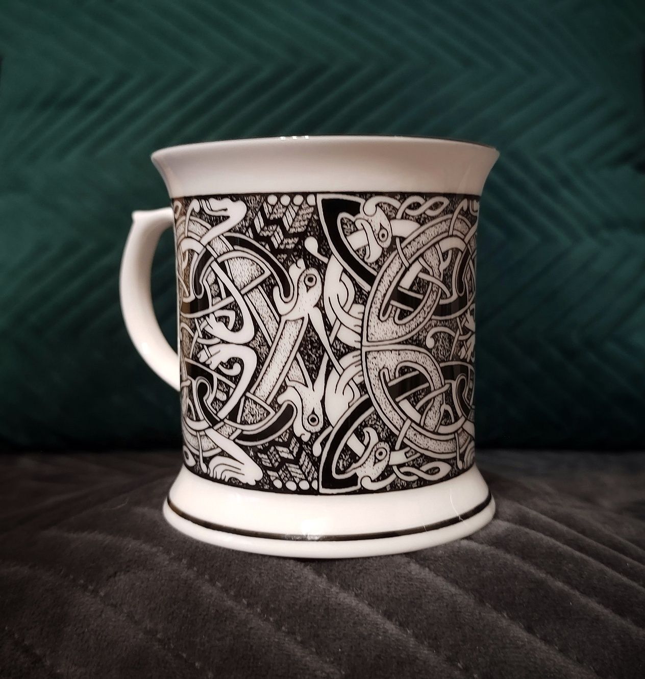 Piękny porcelanowy kubek z celtyckim wzorem / Celtic / Wiking