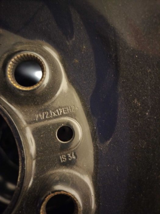 Koła do Land Rover  z oponami zimowymi Cooper 265/70 r17