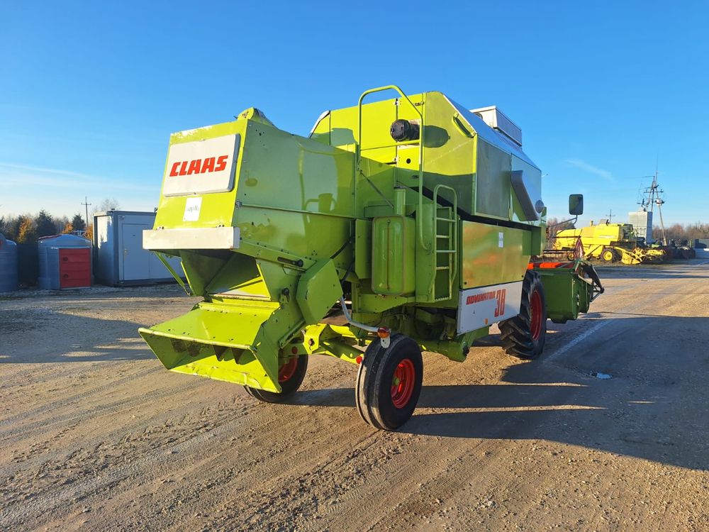 Claas dominator 38