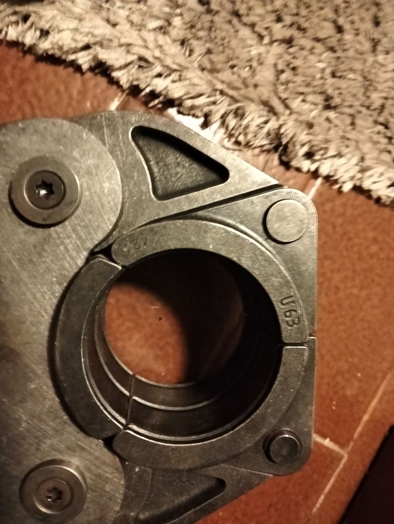 Vendo maquina de cravar Rothenberger