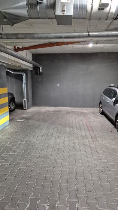 Garaż podziemny/miejsce postojowe w garażu podziemnym Radom Poludnie