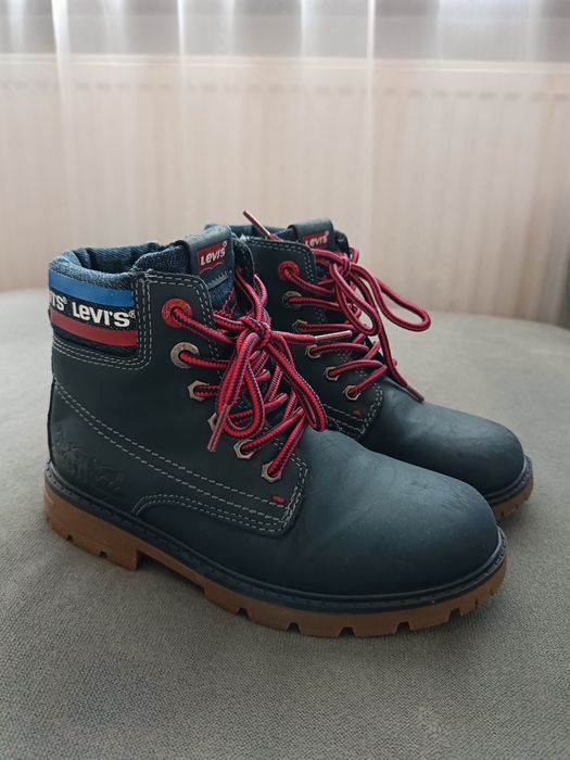 Buty chłopięce Levi's 32 trapery