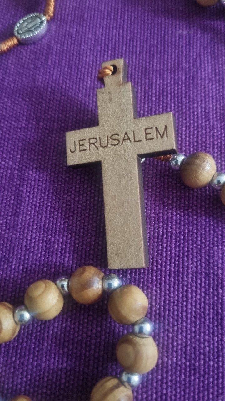Drewniany Różaniec z Jerusalem.Ziemia Święta.