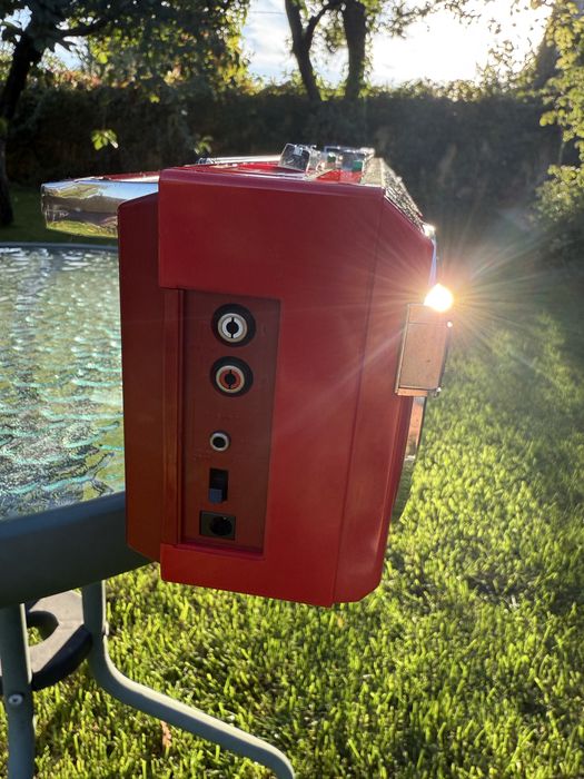 Продам магнитолу Sanyo wU4mk III