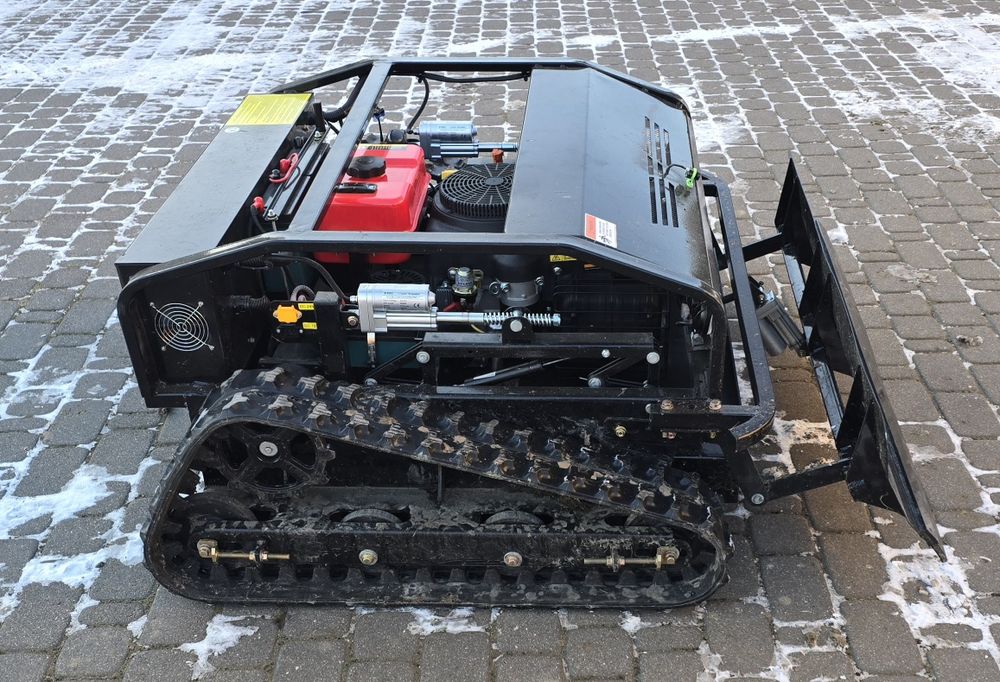 Kosiarka skarpowa samojezdna spychacz 20km