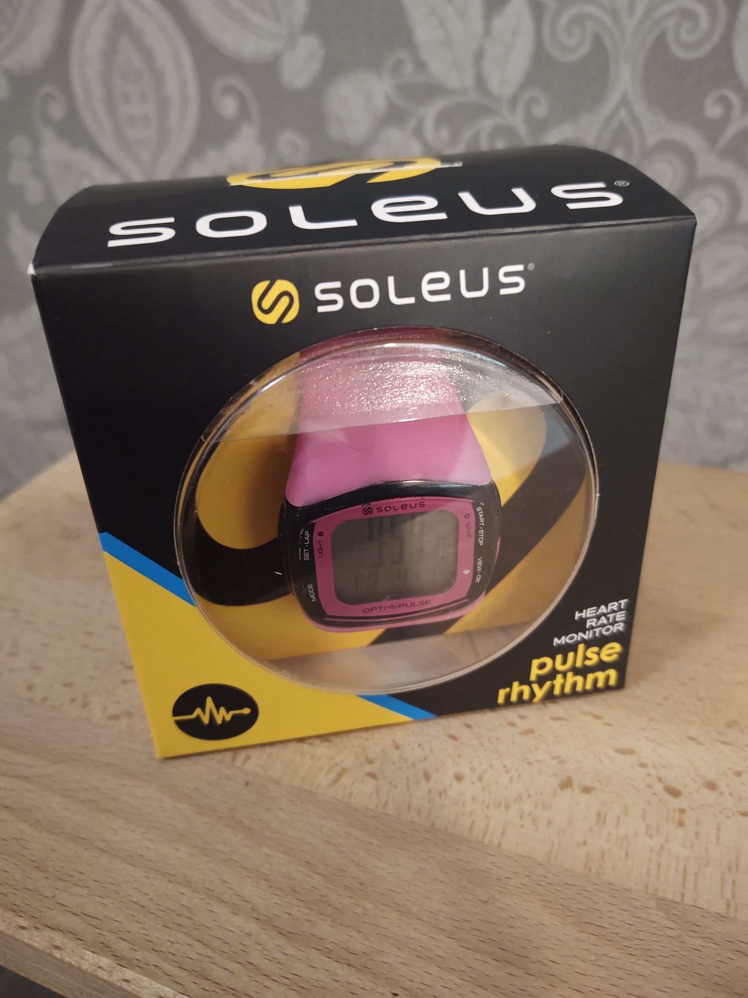 Фитнес часы с пульсометром Soleus SH010