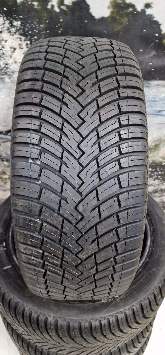 P23 4x 225/45R17 Pirelli Cinturato All Season SF2 94W XL wielosezonowe