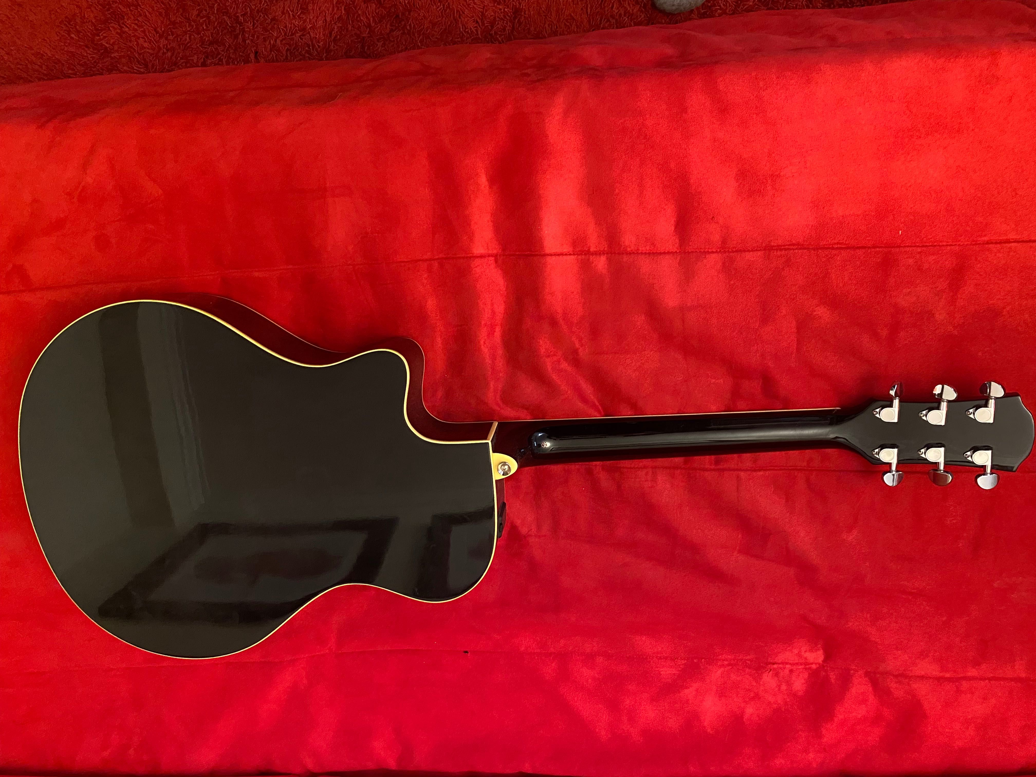 yamaha APX 500 II  + estojo + suporte + cabo + capo + cordas + suporte